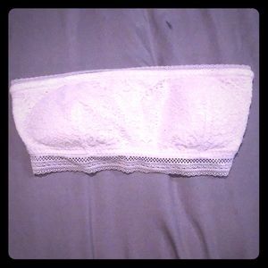 Hollister/Gilly Hicks XS strapless bralette